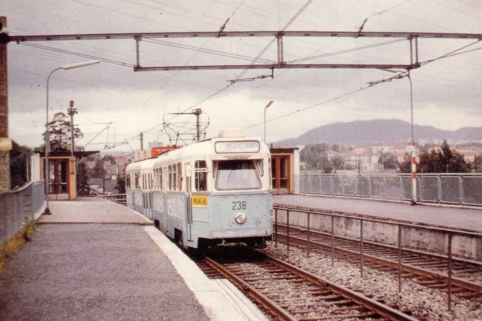 Postcard: Oslo railcar 238 at Høyenhall (1962)