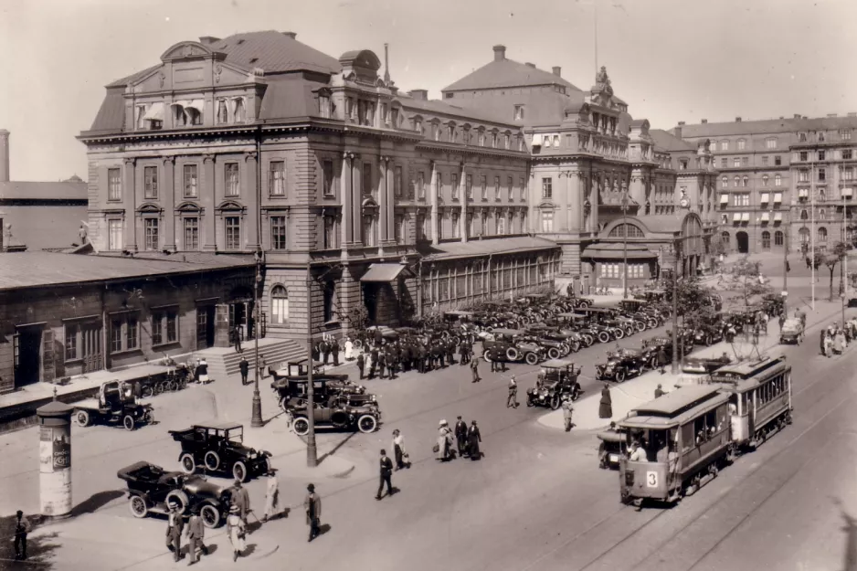 Postcard: Stockholm tram line 3 in front of Centralstationen (1918-1922)
