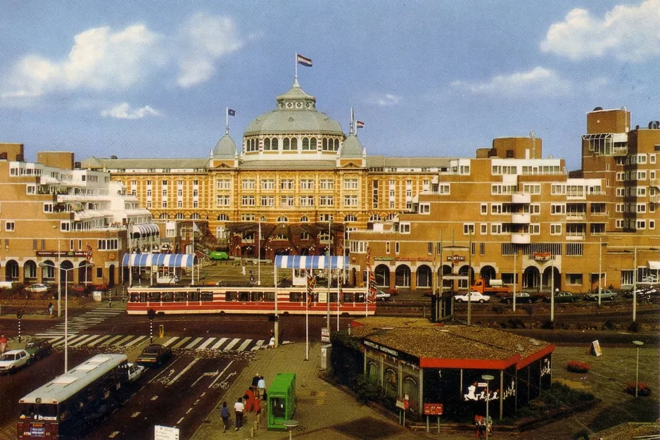 Postcard: The Hague in front of Kurhaus, Scheveningen (1988)