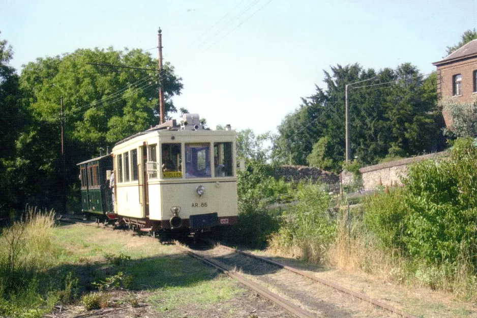 Postcard: Thuin with railcar AR.86 near Lobbes Hôtel de Ville (2006)