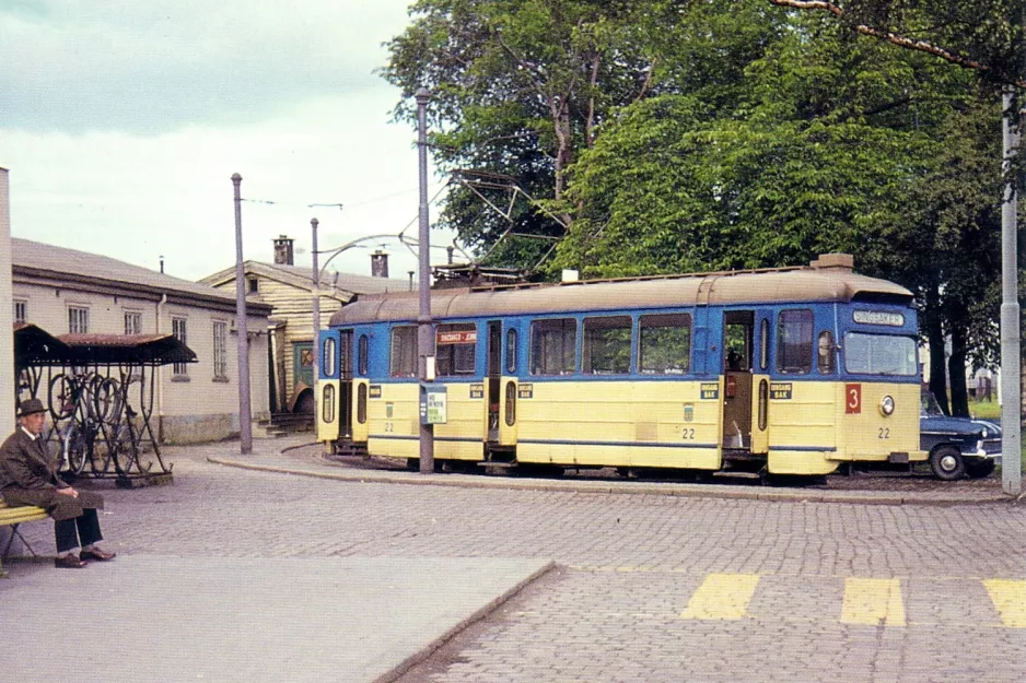 Postcard: Trondheim tram line 3 with railcar 22 at Jernbanen (1965)