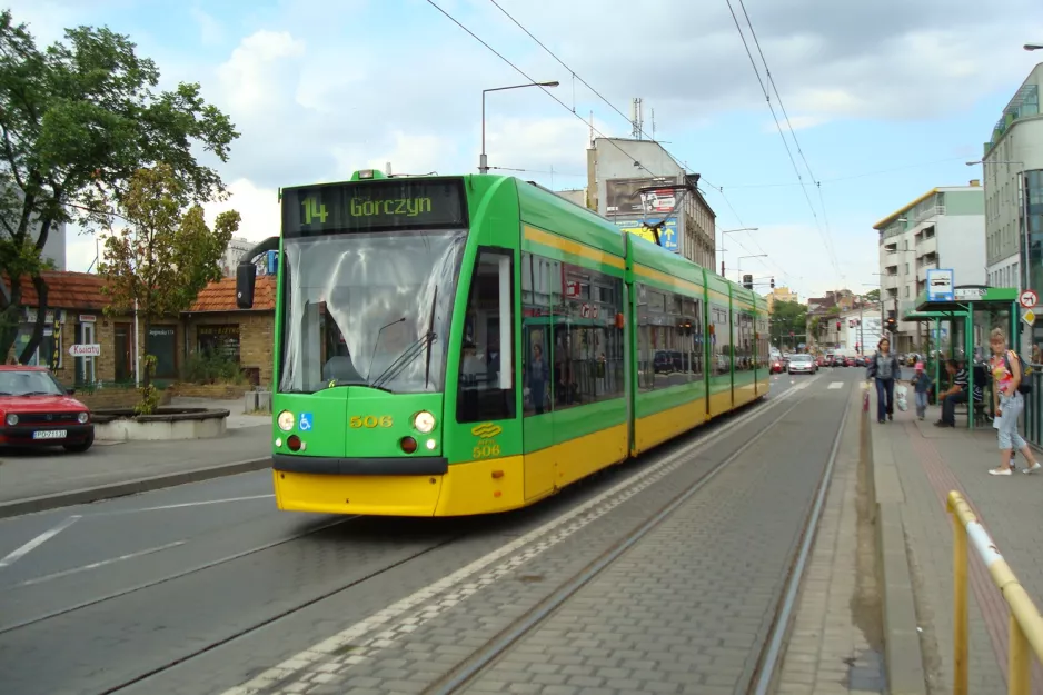 Poznań tram line 14 with low-floor articulated tram 506 at Sielska (2008)