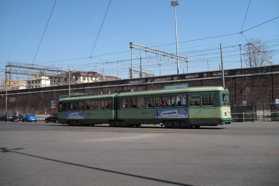 Rome articulated tram 7095 near Porta Maggiore (2010)