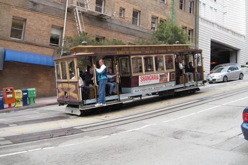 San Francisco cable car California with cable car 54 near California & Battery (2010)