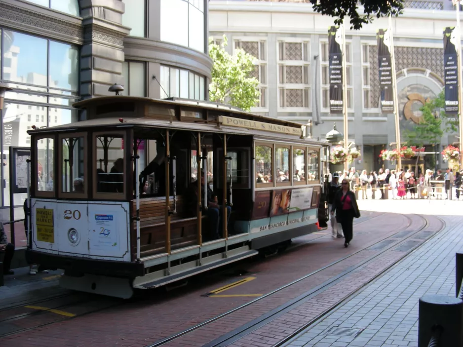 San Francisco cable car Powell-Hyde with cable car 20 at Market & Powell (2009)