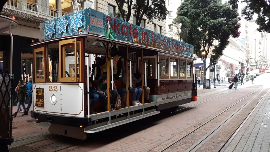 San Francisco cable car Powell-Hyde with cable car 22 at Powell & Market (2019)