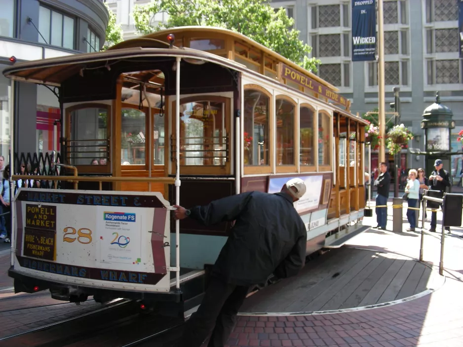 San Francisco cable car Powell-Hyde with cable car 28 at Market & Powell (2009)