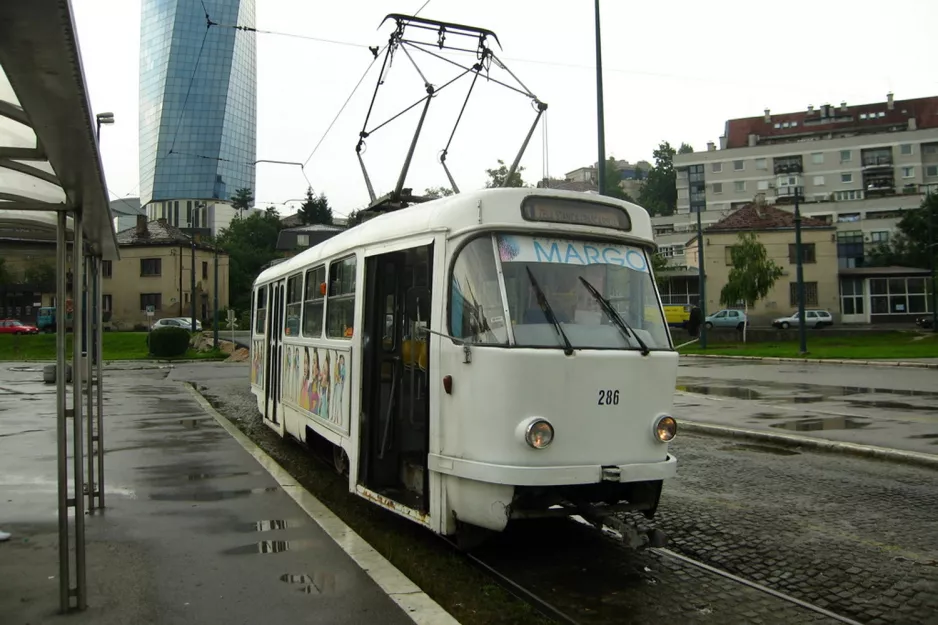 Sarajevo tram line 1 with railcar 286 at Željeznička stanica (2009)