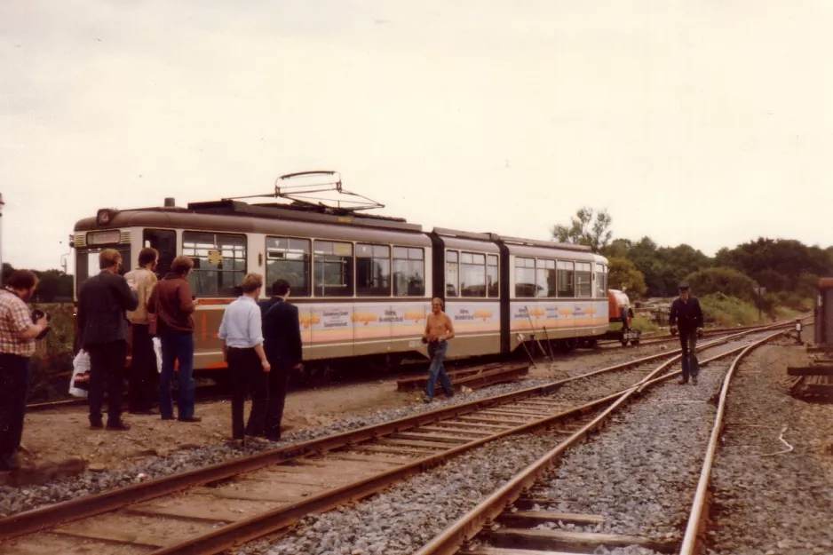 Schönberger Strand articulated tram 433 at Museumsbahnhof (1981)