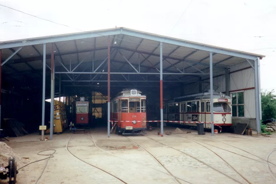 Schönberger Strand railcar 2734 in front of Museumsbahnen (1999)