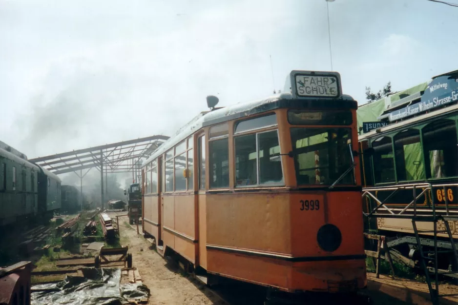 Schönberger Strand school tram 3999 in front of Museumsbahnen (1997)