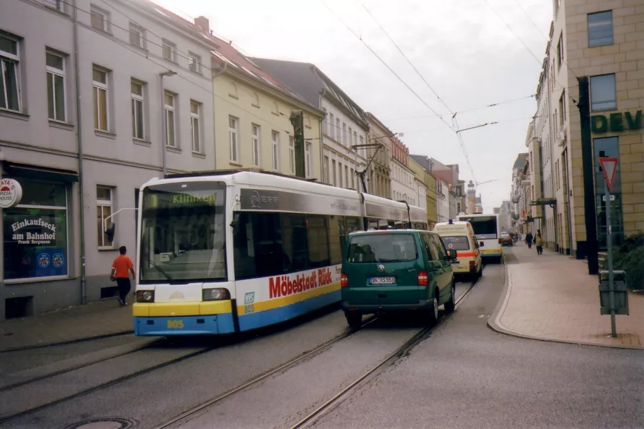 Schwerin tram line 1 with low-floor articulated tram 805 near Hauptbahnhof (2006)