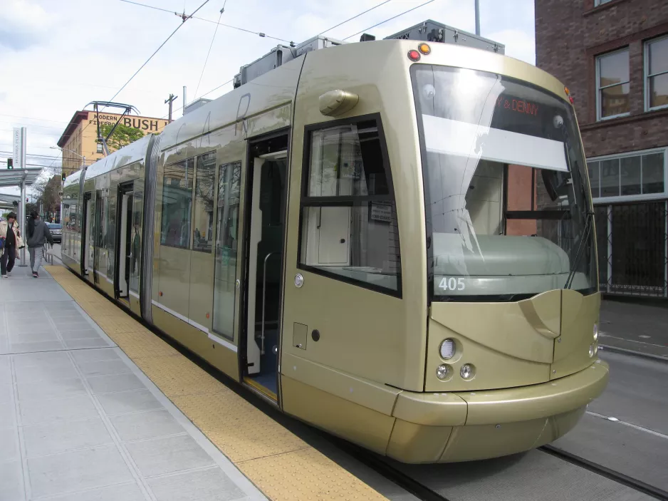 Seattle South Lake Union with low-floor articulated tram 405 at S Jackson St & 5th Ave S (2016)