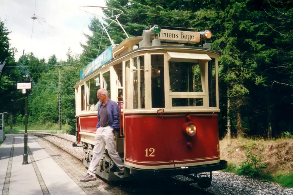 Skjoldenæsholm 1435 mm with railcar 12 at Eilers Eg (2001)