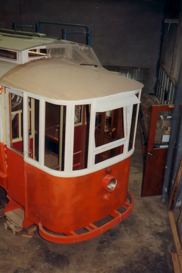 Skjoldenæsholm railcar 12 at Billedskærervej 13 (1990)