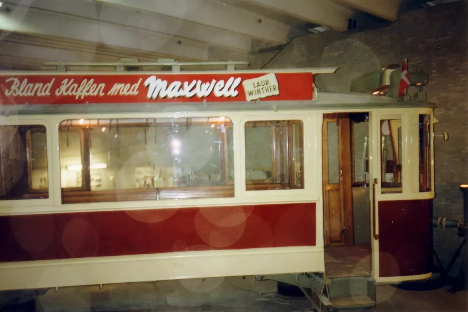 Skjoldenæsholm railcar 12 during restoration Odense (1991)