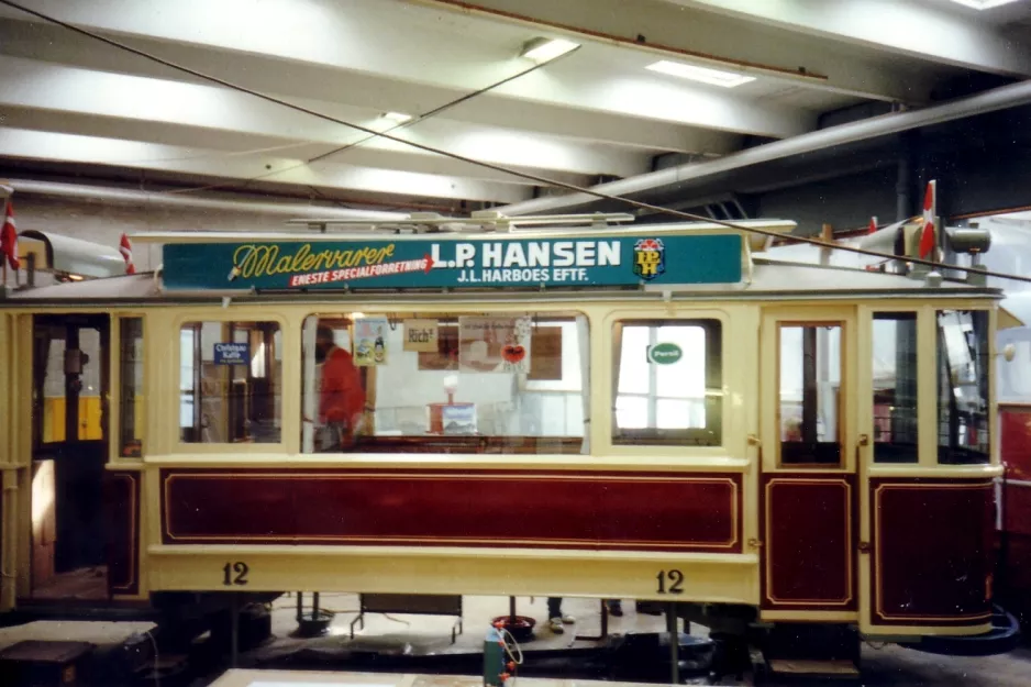 Skjoldenæsholm railcar 12 on Billedskærervej 13 (1992)