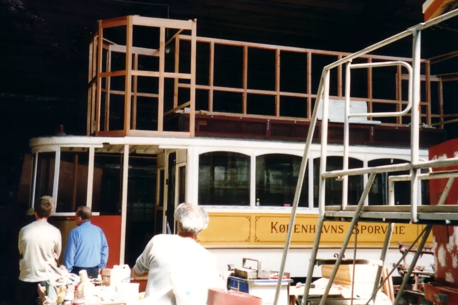 Skjoldenæsholm railcar 22 during restoration The tram museum (2003)