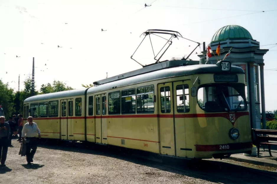 Skjoldenæsholm standard gauge with articulated tram 2410 (2003)