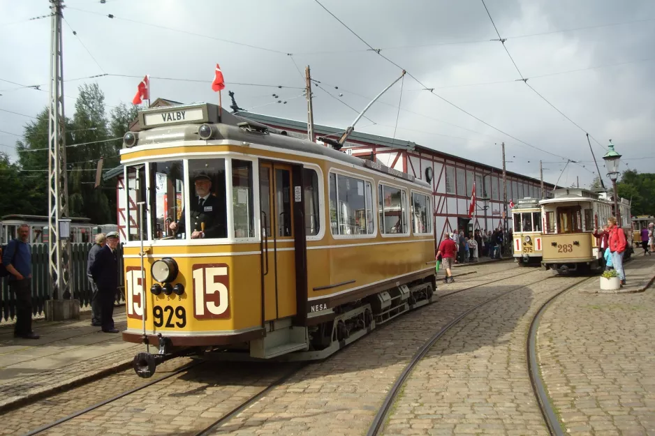 Skjoldenæsholm standard gauge with railcar 929 at Valby Gamle Remise (2013)