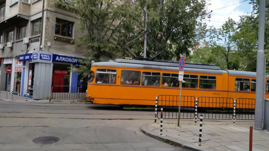 Sofia tram line 22 with articulated tram 4239 on bul. "Yanko Sakazov" (2014)