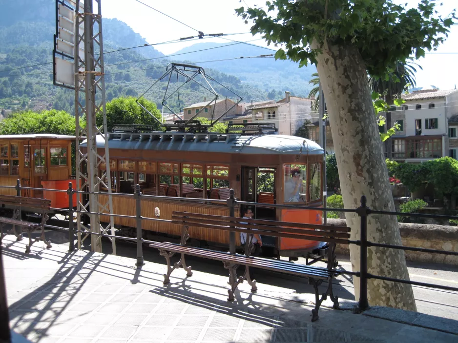 Sóller tram line with railcar 23 on Es Control (2013)