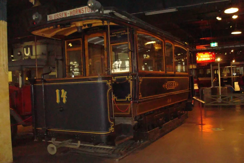 Stockholm railcar 14 on Tegelviksgatan 22 (2012)