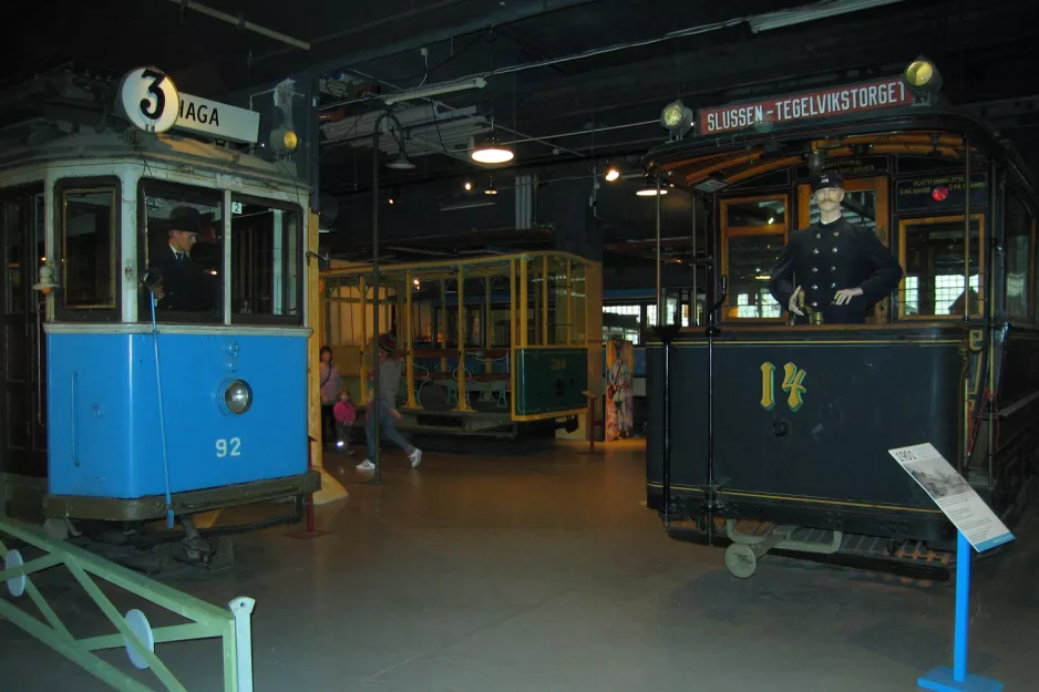 Stockholm railcar 92 on Tegelviksgatan 22 (2011)