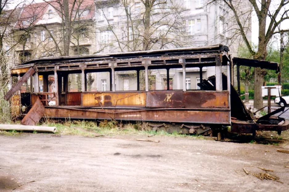 Strausberg sidecar 11 at Walkmühlenstr. (1991)