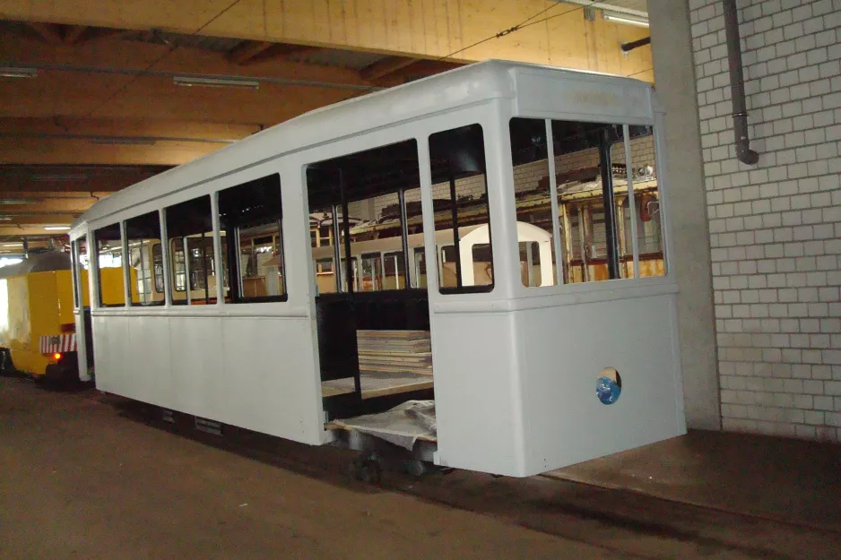 Stuttgart railcar 859 inside Depot Zoitzbergstr. (2014)