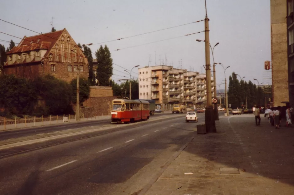 Szczecin tourist line Zielone with articulated tram 619 on Wyszyńskiego (1984)
