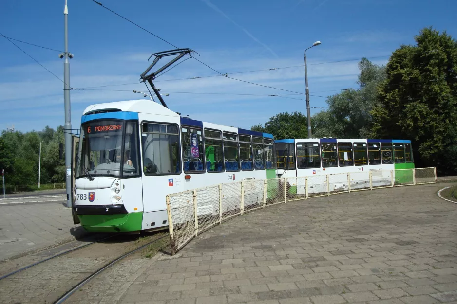 Szczecin tram line 6 with railcar 783 at Gocław (2015)