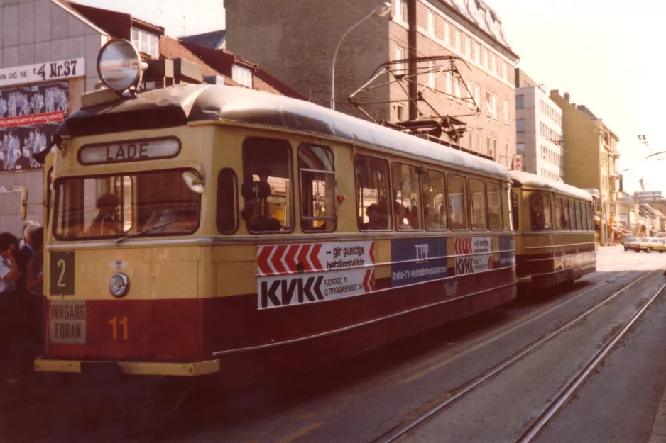 Trondheim tram line 2 with railcar 11 on Prinsens gate (1980)