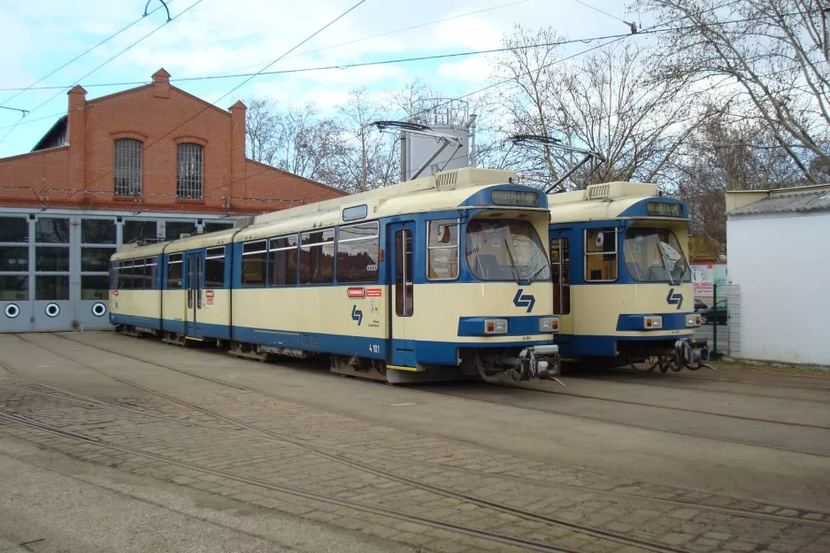 Vienna articulated tram 4-101 "Erich" at the depot Eichenstraße (2010)
