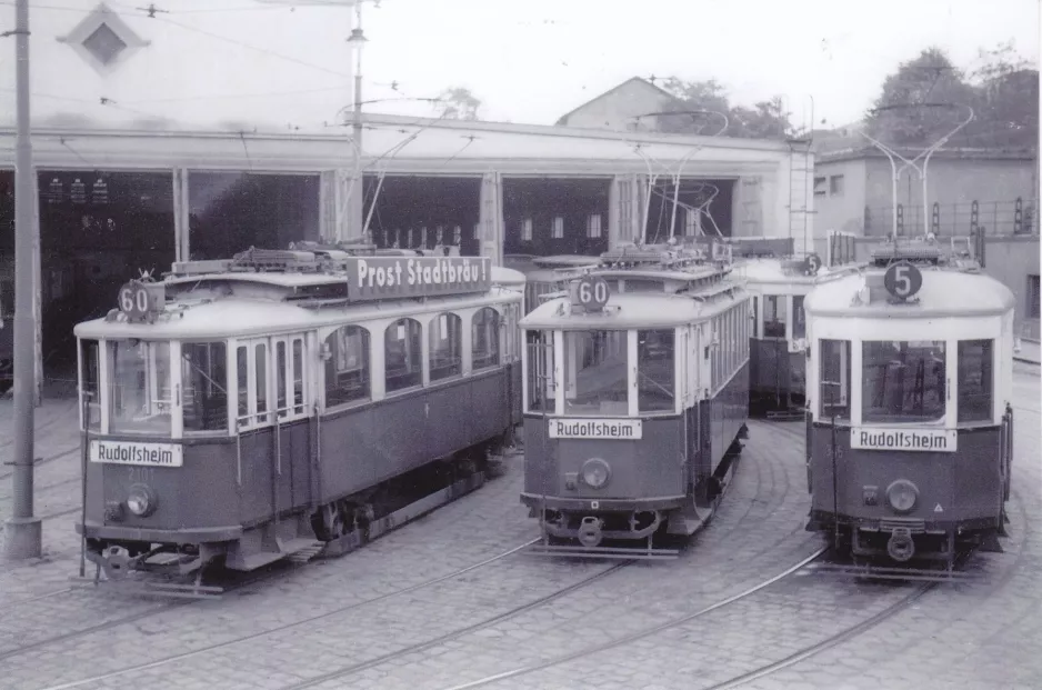 Vienna railcar 2101 in front of Rudolfsheim (1957)