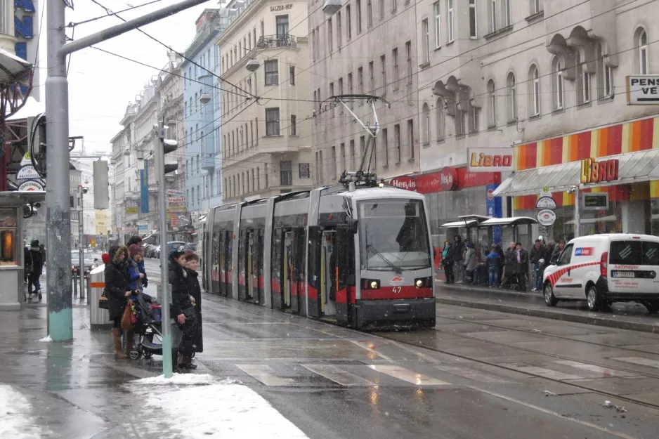 Vienna tram line 44 with low-floor articulated tram 47 at Skodagasse (2013)