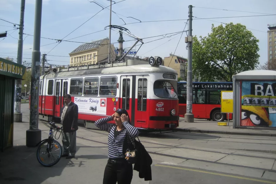 Vienna tram line 5 with articulated tram 4802 at Praterstern (2008)