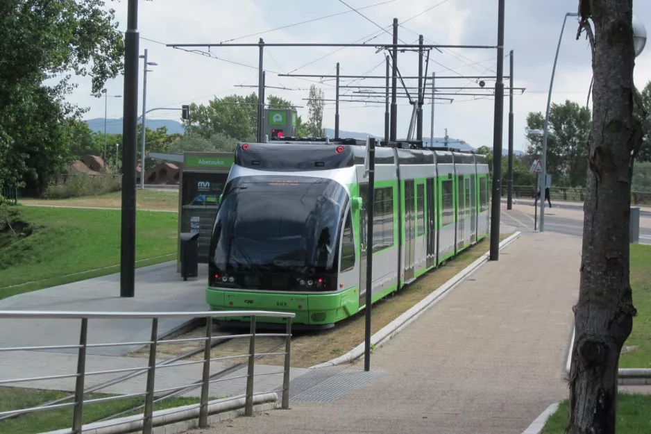Vitoria-Gasteiz tram line T2 with low-floor articulated tram 509 at Artapadura (2012)