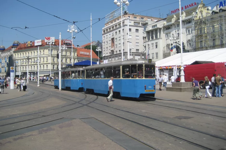 Zagreb tram line 12 with sidecar 701 on Trg bana Josipa Jelačića (2008)