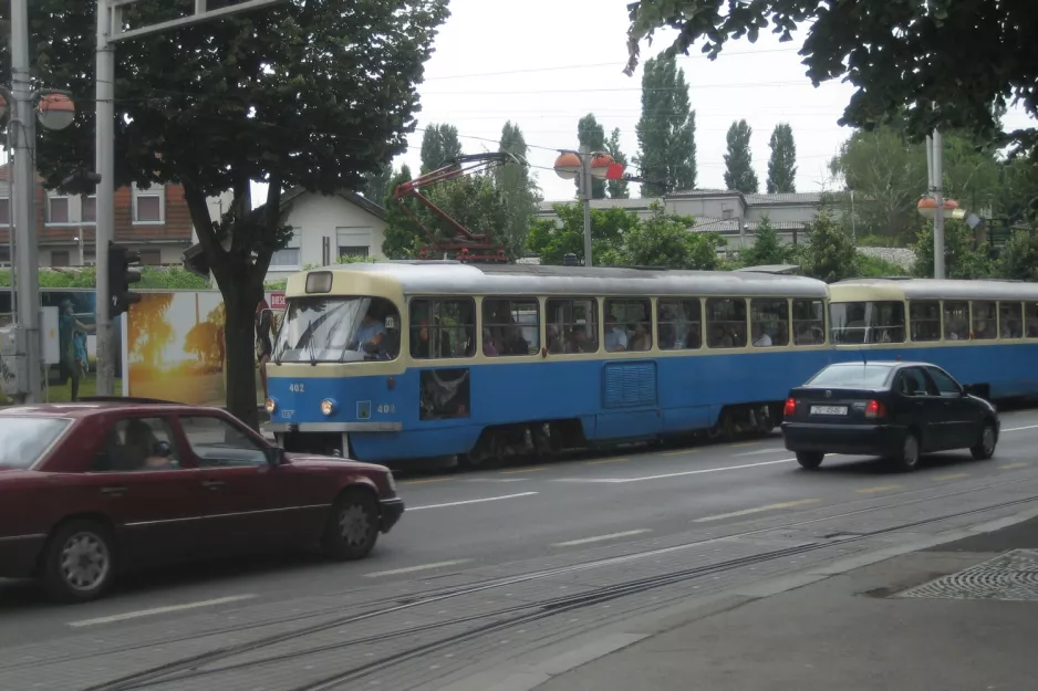 Zagreb tram line 4 with railcar 402 close by Park Maksimir (2008)