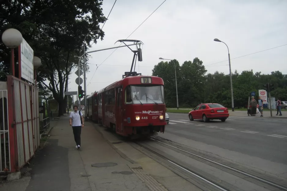 Zagreb tram line 7 with railcar 446 on Hondlova (2008)