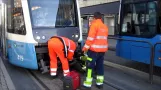 2011-03-06 Tram salvaged in Brunnsparken