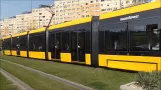 The world's longest tramcar in Budapest - Weltweit längste Straßenbahn - CAF Urbos