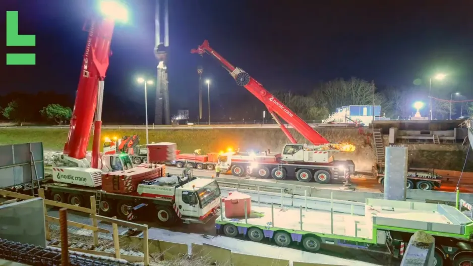 New light rail bridge in place over the Hillerød-freeway