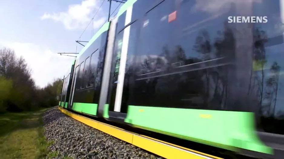 The light rail's green train - Siemens Avenio